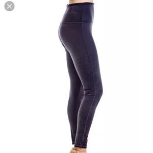 SPANX Velvet Leggings in Moonshadow